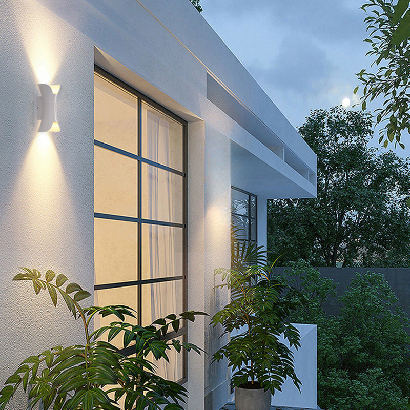 Modern Outdoor Wall Light Metal Acrylic IP65 Weatherproof 12