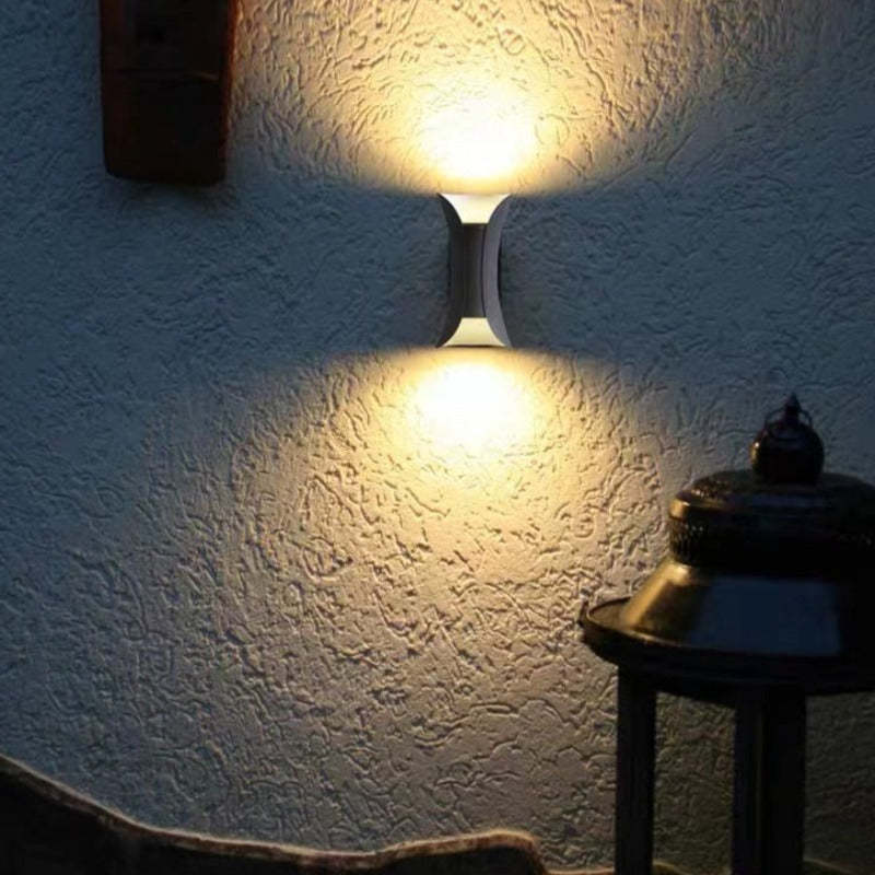 Modern Outdoor Wall Light Metal Acrylic IP65 Weatherproof 4